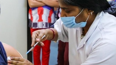 A quarter of 15-18 age groups has not received the first dose of Covid-19 vaccine and 14.2 million eligible people have not received their boosters. (HT Photo) A quarter of 15-18 age groups has not received the first dose of Covid-19 vaccine and 14.2 million eligible people have not received their boosters. (HT Photo)