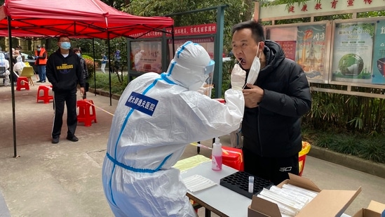 China reported 1,629 confirmed coronavirus cases on Tuesday.(AP file photo)