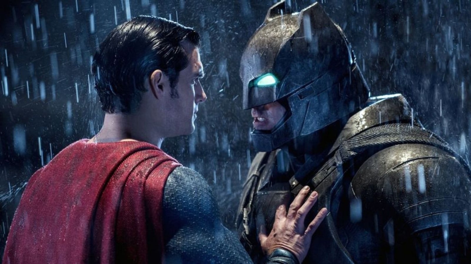 Despite heavyweight characters like Batman and Superman appearing together in films like Justice League and Dawn of Justice (in pic), DCEU could not topple Marvel.