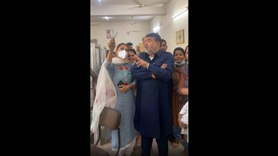 MLA Ashok Prashar inspecting drug de-addiction centre at civil hospital in Ludhiana on March 31, 2022. (HT PHOTO)