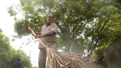 The authority has also sought help from residents’ groups to set up small plants to segregate waste and treat it. (HT Archive) The authority has also sought help from residents’ groups to set up small plants to segregate waste and treat it. (HT Archive)