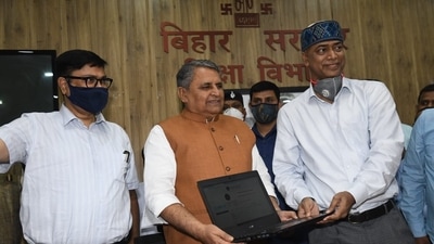 The BSEB has announced Bihar board 10th result 2022. Students can visit the board website, biharboardonline.bihar.gov.in to download their mark sheets. (Santosh Kumar/HT photo)