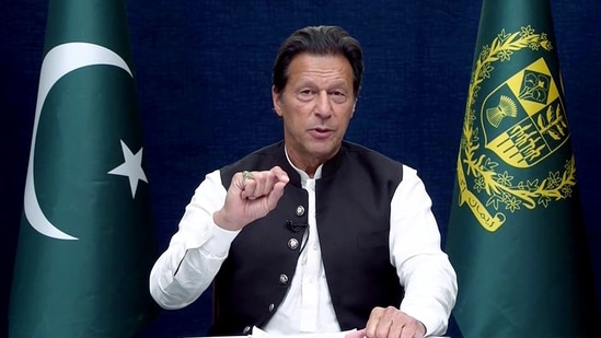 Pakistan prime minister Imran Khan addressing the nation.&nbsp;(PTV Grab)