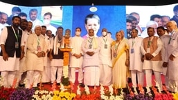 बेंगलुरु में कर्नाटक कांग्रेस की विस्तारित कार्यकारी बैठक में शामिल हुए राहुल गांधी