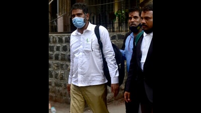 The brothers were arrested from Nagpur on Thursday evening in connection with a money laundering case registered against them in February (Anshuman Poyrekar/HT PHOTO) The brothers were arrested from Nagpur on Thursday evening in connection with a money laundering case registered against them in February (Anshuman Poyrekar/HT PHOTO)