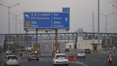 A view of the toll plaza on Delhi Meerut Expressway near Dasna in Ghaziabad. (Sakib Ali/HT Photo) A view of the toll plaza on Delhi Meerut Expressway near Dasna in Ghaziabad. (Sakib Ali/HT Photo)