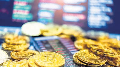 The accused took money from her under the guise of selling gold coins at half the market rate. He also convinced the woman to open a boutique in Dubai (Getty Images/iStockphoto)