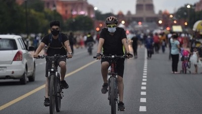 People cycling at Rajpath in Delhi (Image used only for representation) People cycling at Rajpath in Delhi (Image used only for representation)