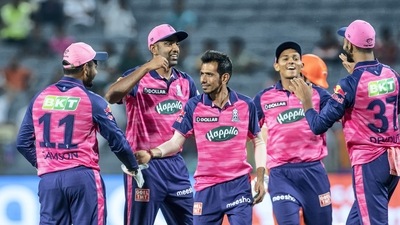 Rajasthan Royals players during match 5 of the Indian Premier League 2022 (PTI) Rajasthan Royals players during match 5 of the Indian Premier League 2022 (PTI)