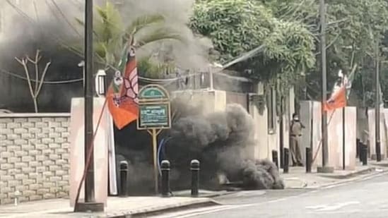 An explosion sound was heard in Bengaluru near Mount Carmel college as Union Minister for Home Amit Shah was returning from an event in Chikballapur (Source: NDTV Twitter)