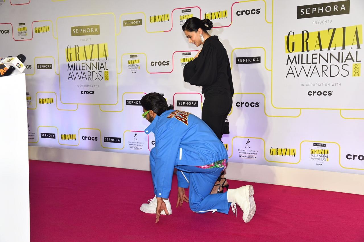 Ranveer Singh and Taapsee Pannu seemed to be in mood to have a race on the red carpet. (Varinder Chawla)