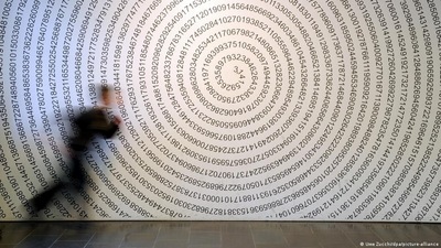 Autistic people get overstimulated very easily (Uwe Zucchi/dpa/picture-alliance ) Autistic people get overstimulated very easily (Uwe Zucchi/dpa/picture-alliance )