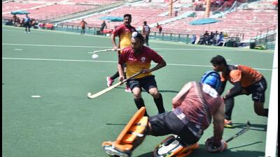 Accountant general (AG) Delhi thrashed AG Himachal Pradesh 8-0 in the opening match of the North Zone Hockey Tournament at the Sector 42 stadium. (HT PHOTO )