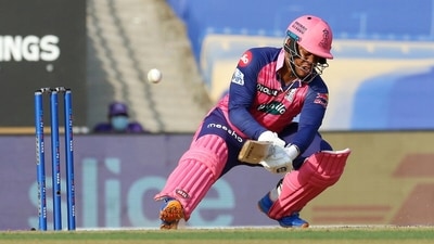 Hetmyer smashed 35 in 14 balls to get RR close in on the 200-run mark (IPL Twitter) Hetmyer smashed 35 in 14 balls to get RR close in on the 200-run mark (IPL Twitter)