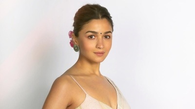 Alia Bhatt opens up about how she finds her walking style weird. Alia Bhatt opens up about how she finds her walking style weird.