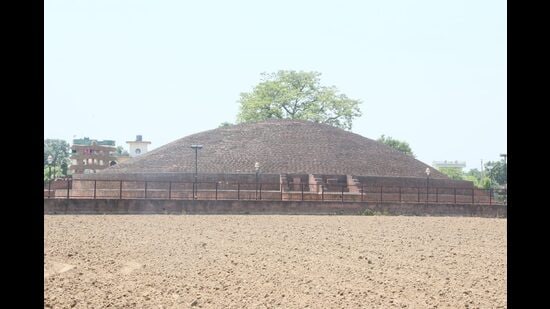 On Thursday, the cabinet minister of panchayat, archaeology and museums, Devender Singh Babli inspected the site and ordered a renovation of the place to the officials concerned. (HT Photo)