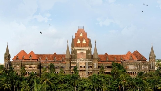Bombay high court has upheld the order of the civil court that had asked a woman to pay <span class='webrupee'>₹</span>3,000 alimony to her ex-husband.&nbsp;