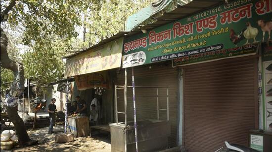 A shuttered meat shop in Ghaziabad. (Sakib Ali/ HT)