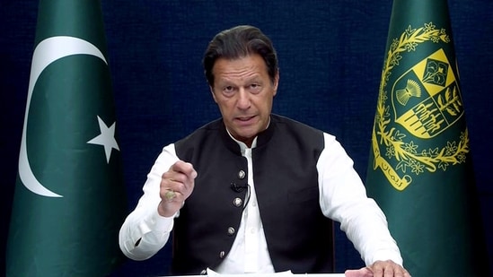 Imran Khan in an interview on Friday said the ‘establishment’ gave him three options.&nbsp;