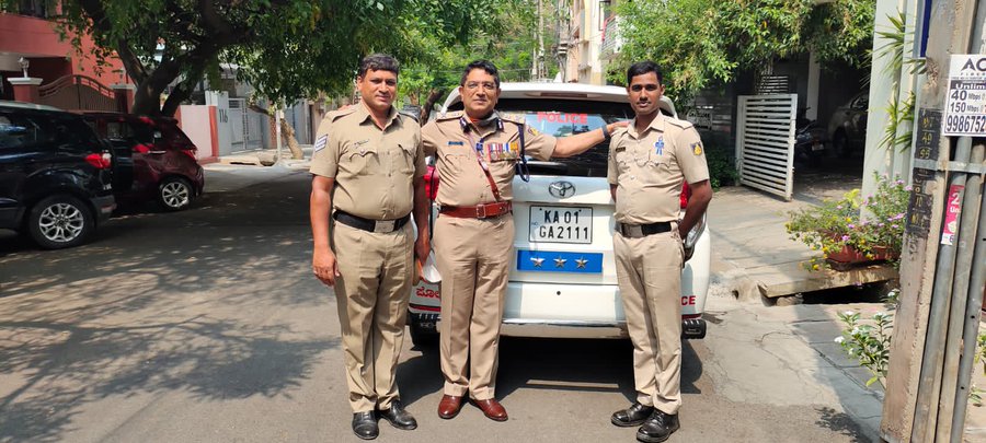 Former Bengaluru Police Commissioner Bhaskar Rao (in the centre) resigns. (Source: Bhaskar Rao Twitter) Former Bengaluru Police Commissioner Bhaskar Rao (in the centre) resigns. (Source: Bhaskar Rao Twitter)