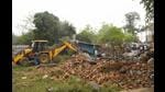 A drive against encroachment being carried out in Patna on Sunday. (Santosh Kumar/HT Photo) A drive against encroachment being carried out in Patna on Sunday. (Santosh Kumar/HT Photo)