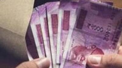 At least  ₹25 lakh cash and nine mobiles have been seized by police. (REPRESENTATIVE PHOTO)
