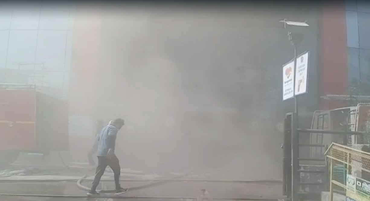 A video grab of the fire at the mall in Kanpur.