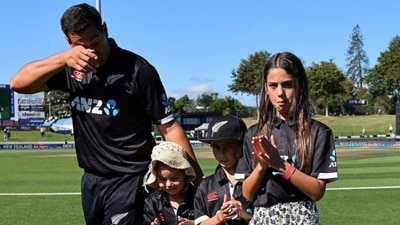 Ross Taylor gets emotional as he walks back after the pre-match rituals with his children (Twitter) Ross Taylor gets emotional as he walks back after the pre-match rituals with his children (Twitter)
