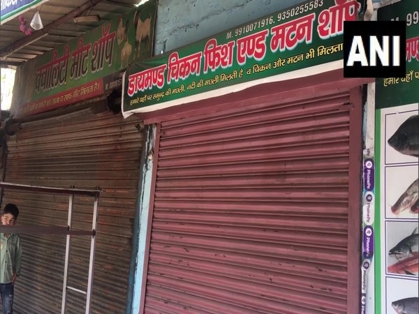South Delhi civic body asks officials to ensure closure of meat shops during Navratri. (ANI Twitter) South Delhi civic body asks officials to ensure closure of meat shops during Navratri. (ANI Twitter)