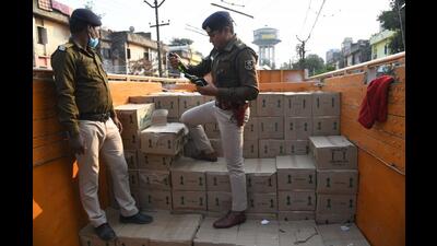 Smuggled liquor seized in Patna. (HT Photo) Smuggled liquor seized in Patna. (HT Photo)
