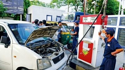 The rise in CNG prices is likely to impact the operations of ride hailers such as Uber and Ola. (MINT_PRINT) The rise in CNG prices is likely to impact the operations of ride hailers such as Uber and Ola. (MINT_PRINT)