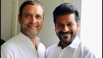 Rahul Gandhi warned the Congress seniors in Telangana against running groups within the party and sabotaging the PCC leadership. (HT Archives) Rahul Gandhi warned the Congress seniors in Telangana against running groups within the party and sabotaging the PCC leadership. (HT Archives)