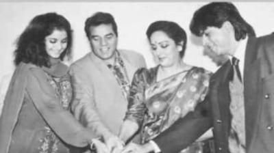 Divya Bharti cuts a cake in an old picture with Dharmendra, Hema Malini and Shah Rukh Khan. Divya and Shah Rukh featured together in Deewana and Dil Aashna Hai. (Instagram/Bollywood Nostalgia) 