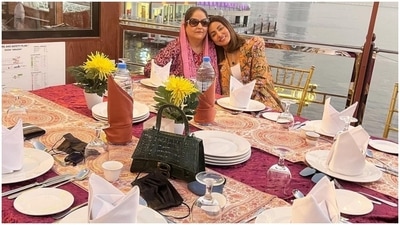 One of the photos in the post shows Hina hugging her mother while sitting on the cruise and smiling brightly for the camera. (Instagram/@realhinakhan) One of the photos in the post shows Hina hugging her mother while sitting on the cruise and smiling brightly for the camera. (Instagram/@realhinakhan)