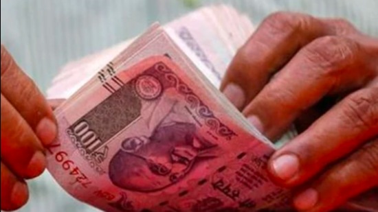Industrialist duped of <span class='webrupee'>₹</span>3.5 crore in propery deal, ten booked Industrialist duped of <span class='webrupee'>₹</span>3.5 crore in propery deal, ten booked