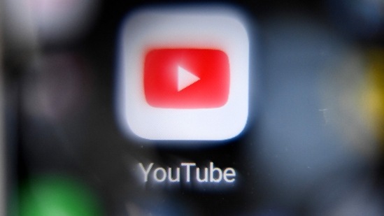 This file photo taken on October 12, 2021, shows the Youtube logo on a smartphone screen.(AFP) This file photo taken on October 12, 2021, shows the Youtube logo on a smartphone screen.(AFP)