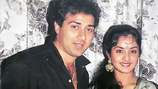 Divya Bharti with Sunny Deol in the 1990s. She made her Bollywood debut with Vishwatma in 1992 alongside Sunny. (Instagram/Bollywood Nostalgia)