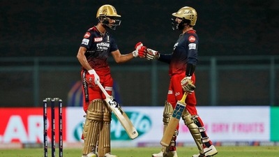 Royal Challengers Bangalore Dinesh Karthik and Shahbaz Ahmed during the TATA IPL 2022 match between Royal Challengers Bangalore and Rajasthan Royals, at Wankhede Stadium, in Mumbai on Tuesday. (ANI) Royal Challengers Bangalore Dinesh Karthik and Shahbaz Ahmed during the TATA IPL 2022 match between Royal Challengers Bangalore and Rajasthan Royals, at Wankhede Stadium, in Mumbai on Tuesday. (ANI)
