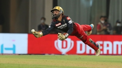 Dinesh Karthik of Royal Challengers Bangalore in action during IPL 2022 (PTI)