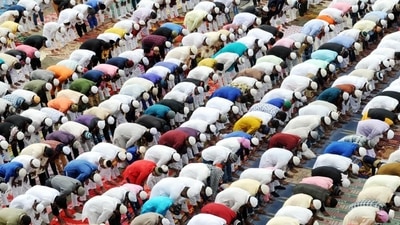 Ramzan is the ninth month of the Islamic calendar, that takes place for 720 hours during which the followers of Islam fast between dawn and sunset. (Diwakar Prasad/ Hindustan Times)