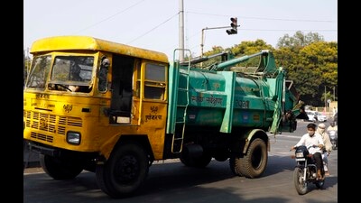 By filing a series of applications under Right to Information (RTI) Act, Congress leader Datta Bahirat and his colleges exposed corruption in the garbage transportation system. (Rahul Raut/HT PHOTO)