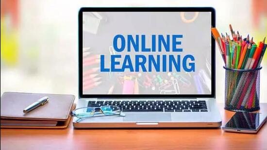 UNESCO)’s State of Education Report (SOER) 2021 highlights that nearly 60% of schools in Maharashtra were equipped with Information and Communications Technology (ICT). (HT)