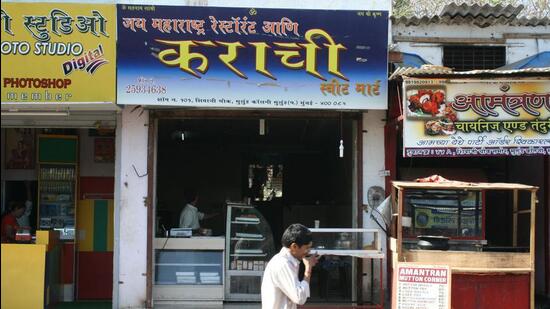 The BMC also stated that the font size of the letters in the Marathi language should be prominently visible and should be larger than the fonts of other languages that are being used on the signboards (HT) The BMC also stated that the font size of the letters in the Marathi language should be prominently visible and should be larger than the fonts of other languages that are being used on the signboards (HT)
