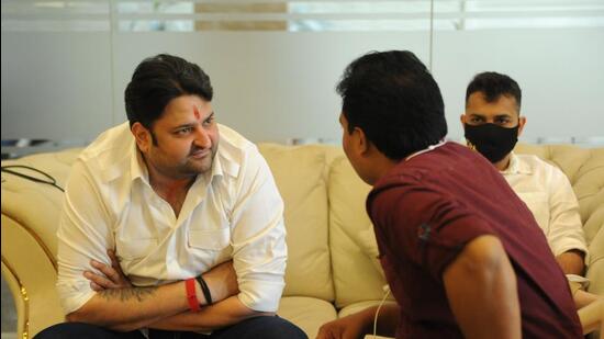 In the show cause notice, the BMC has pointed out several alterations and termed them as unauthorised construction in Mohit Kamboj’s flats (HT PHOTO) In the show cause notice, the BMC has pointed out several alterations and termed them as unauthorised construction in Mohit Kamboj’s flats (HT PHOTO)