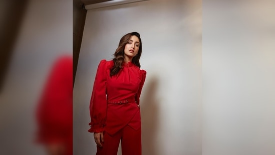 Yami Gautam paired her formal look with a pair of blush pink high pumps.(Instagram/@yamigautam)