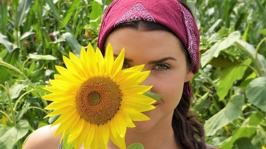 Skin is a vital part of the body and protects the internal organs from dust, infections and foreign particles. It also prevents loss of moisture, and from harmful effects of UV radiation. Needless to say, your skin requires a lot of nourishment and care, especially in summer season as humidity and sweating can lead to bacterial infections, clogged pores and acne breakouts. Dr Vandana Punjabi, (MBBS, DVD), Budhraja Clinic Khar (West) Mumbai suggests some dos and don'ts you must follow to take care of the skin.(Pixabay)