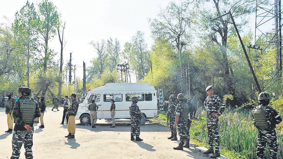 Data available with the ministry of home affairs showed 87 civilians and 99 security personnel were killed by terrorists between August 5, 2019 and November 2021 in J&K, the Centre said. (AFP)
