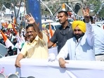 AAP national convener Arvind Kejriwal and Punjab chief minister Bhagwant Maan during roadshow in Mandi on Wednesday (Birbal Sharma/HT) AAP national convener Arvind Kejriwal and Punjab chief minister Bhagwant Maan during roadshow in Mandi on Wednesday (Birbal Sharma/HT)