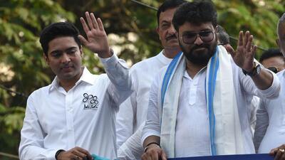 Trinamool Congress national general secretary Abhishek Banerjee participates in a rally in support of TMC candidate for Ballygunge by-election Babul Supriyo in Kolkata on Thursday. (SAMIR JANA/HT PHOTO.) Trinamool Congress national general secretary Abhishek Banerjee participates in a rally in support of TMC candidate for Ballygunge by-election Babul Supriyo in Kolkata on Thursday. (SAMIR JANA/HT PHOTO.)
