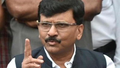 Sanjay Raut on Thursday again spoke on the azaan row. (HT_PRINT) Sanjay Raut on Thursday again spoke on the azaan row. (HT_PRINT)